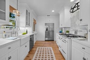 Photo - 929 16th St House