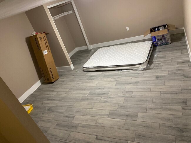 Photo - 17291 Akley St Unit B