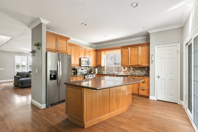 Photo - 5442 Toucanet Ct