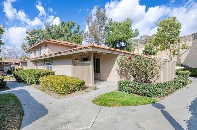 Photo - 2325 Fuschia Ln Townhome