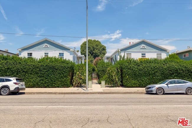 Photo - 11683 Chandler Blvd