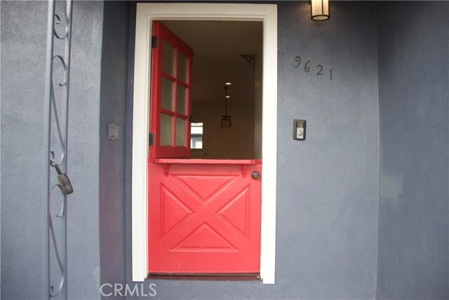 Photo - 9621 Central