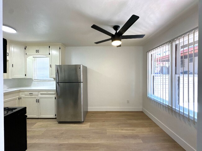 Photo - 4158-60 52nd St Unit 4160