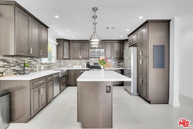 Photo - 6500 Ponce Ave