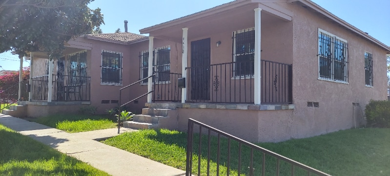 Photo - 9520 S Manhattan Pl Unit 1