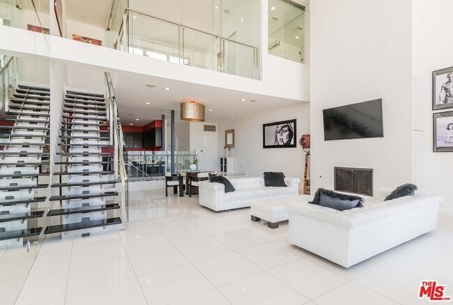 Photo - 5205 Ocean Front Walk