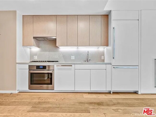 Photo - 877 Francisco St Unit 505