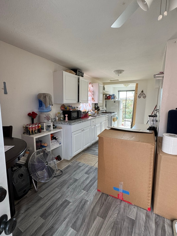 Photo - 7921 Morton Ave