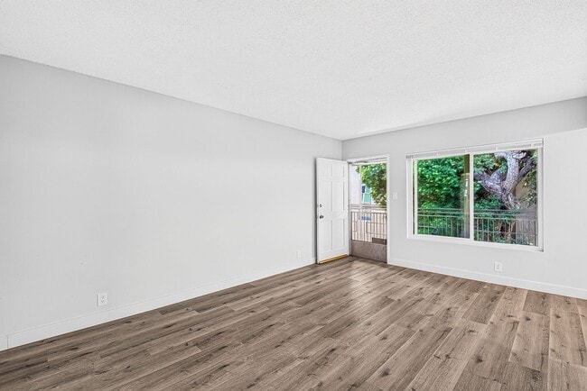 Photo - 3525 2nd St Unit 8
