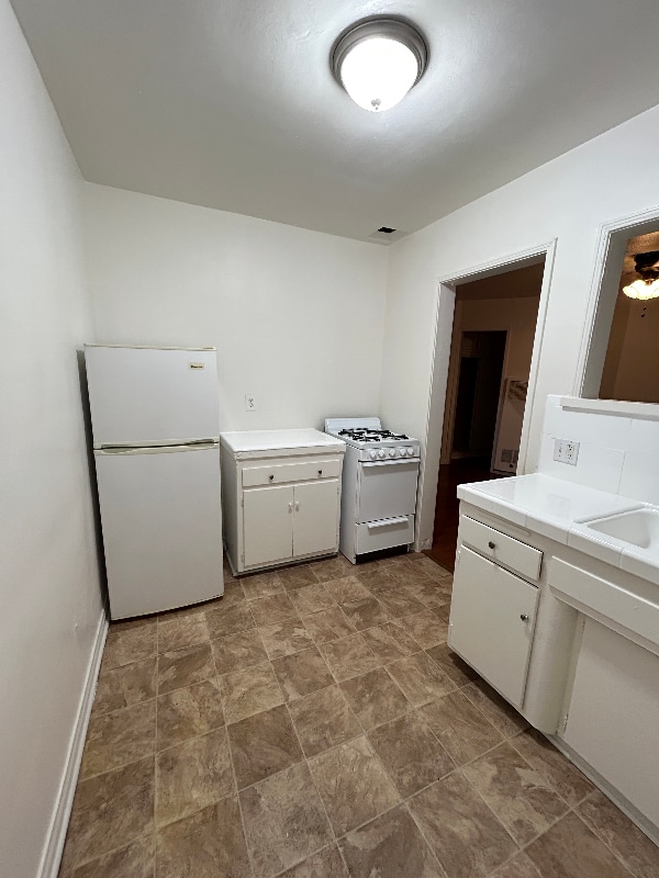 Photo - 1737 Sycamore Ave Unit 107a