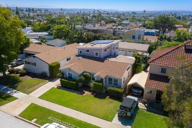 Photo - 1427 Wilbur Ave