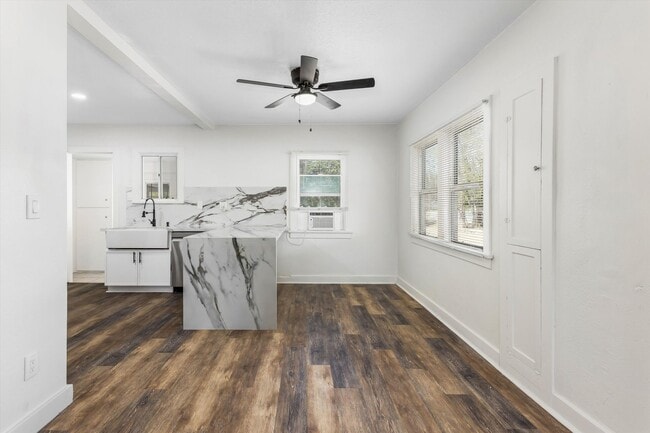 Photo - Newly renovated  1-bedroom backhouse in Mentone!