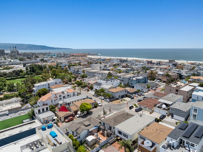 Photo - 606 Loma Dr Unit 612