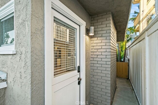 Photo - 256 Avenida Madrid