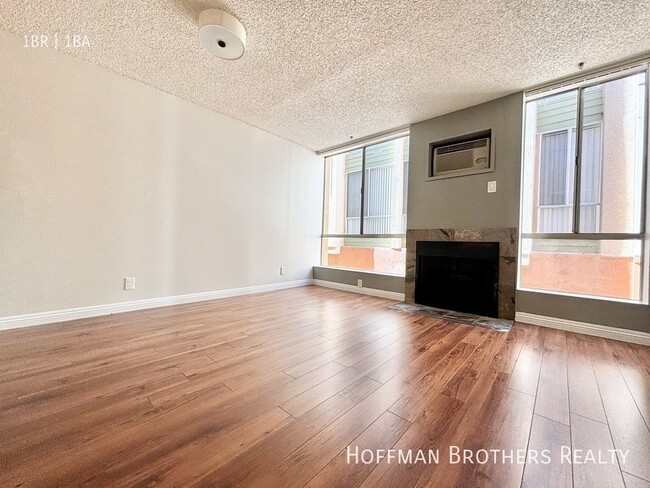 Photo - 1225 N Cherokee Ave Unit 107