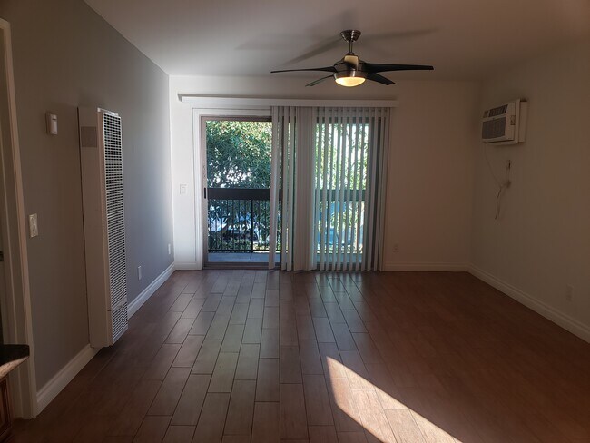 Photo - 1544 E Quincy Ave