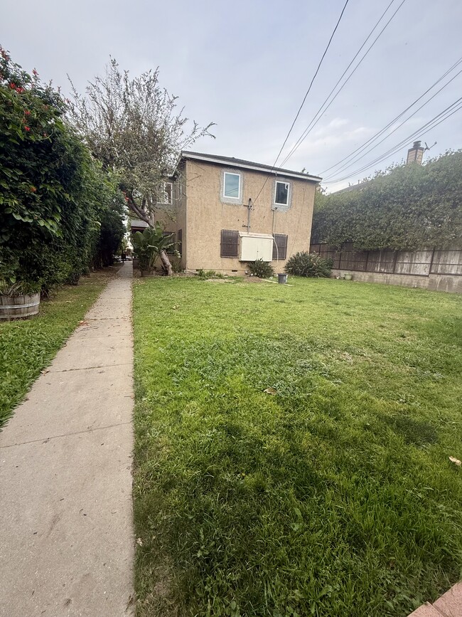 Photo - 636 W Queen St Unit C