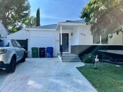 Photo - 5779 Enfield Ave