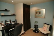 Den or office - 475 Redwood St Unit Alicante #312