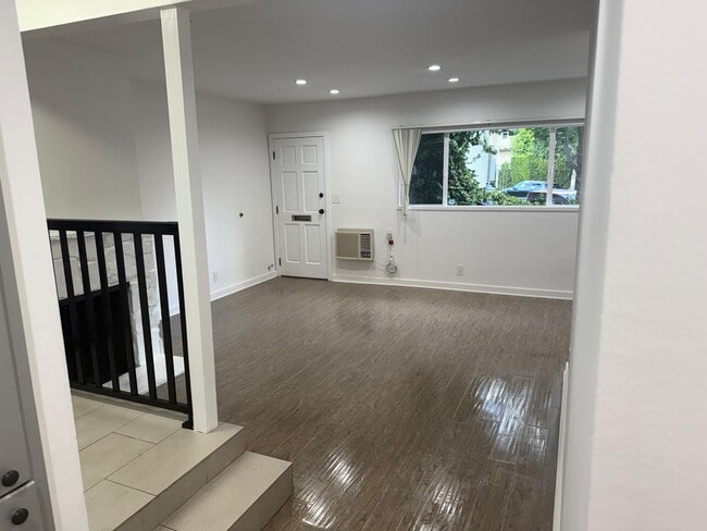 Photo - 9910 Robbins Dr Unit 9910.5