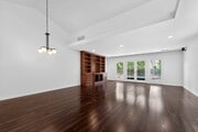 Photo - 13047 Dickens St