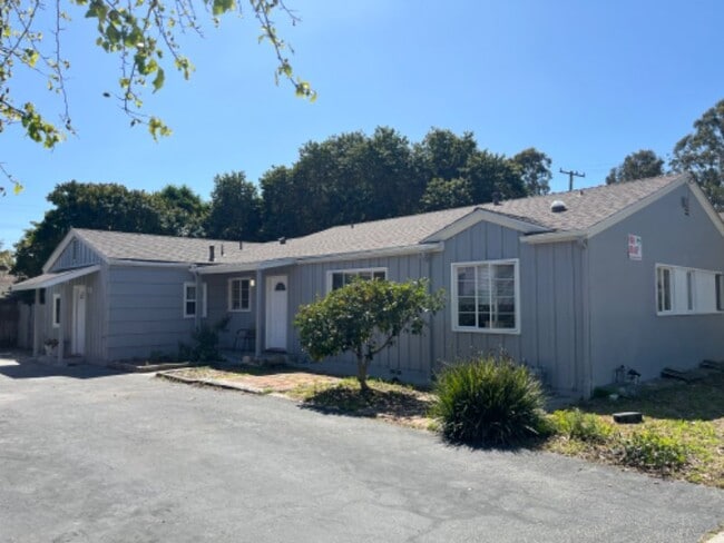 Building Photo - 6891 Pasado Rd