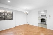 Photo - 3105 Montrose Ave Townhome