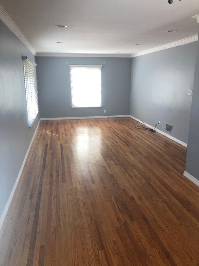 Bedroom - 10605 Ashton Ave Unit 10607 1/2