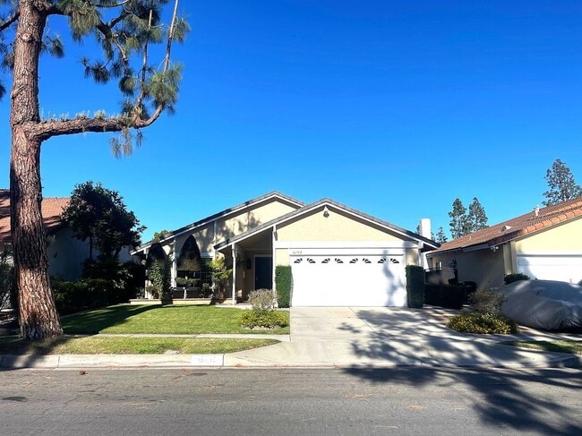 Photo - 16712 Stowers Ave House