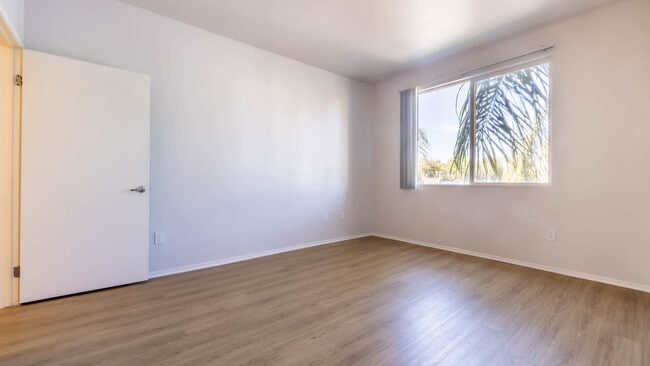 Bedroom with Hard Surface Flooring - Lindley
