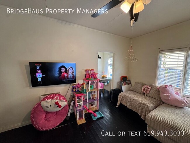 Photo - 2672 Sixth Ave