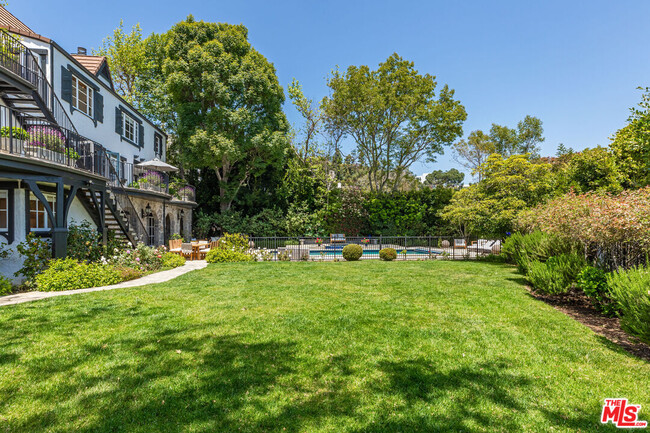 Photo - 1756 Correa Way House