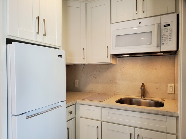 Photo - 9712 Cresta Dr Unit B