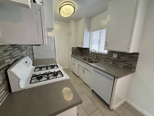 Photo - 3313 Artesia Blvd