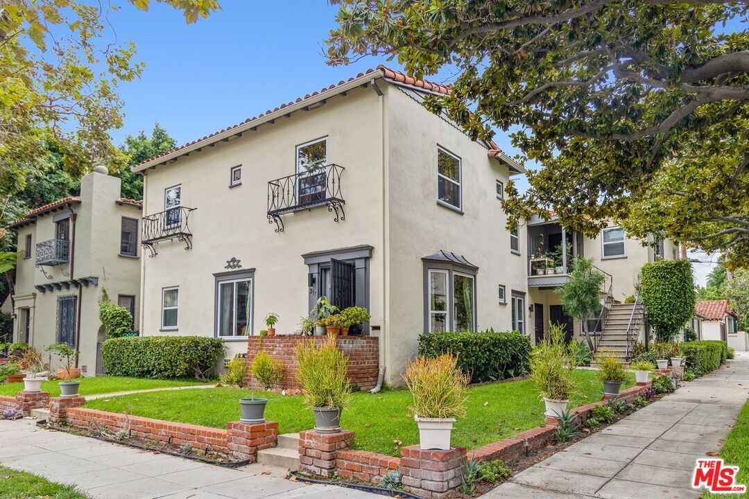 Photo - 257 N Almont Dr Unit 329