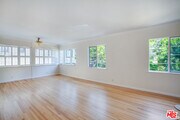 Photo - 10309 Chrysanthemum Ln House