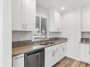 Photo - 1340 W Parade St Unit 01