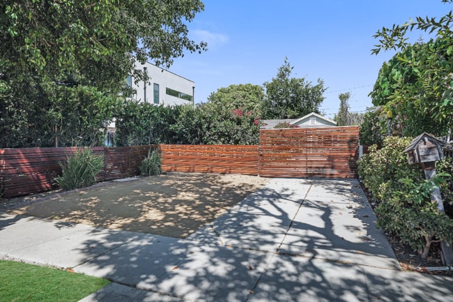 Photo - 3574 Helms Ave