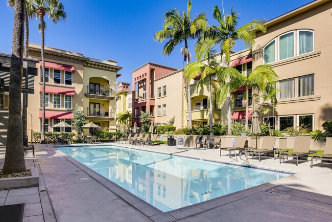 Photo - 1284 University Ave Unit SI FL1-ID1546265P