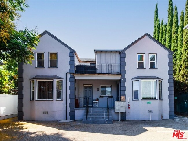 Building Photo - 11472 Ventura Blvd Unit B
