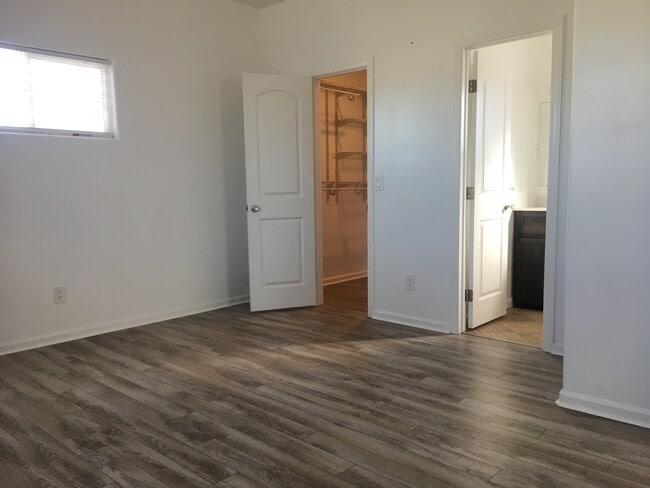 Photo - 3058 Logan Ave