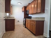 Photo - Adorable Beach-Close 2 Bedroom Bungalow in... House