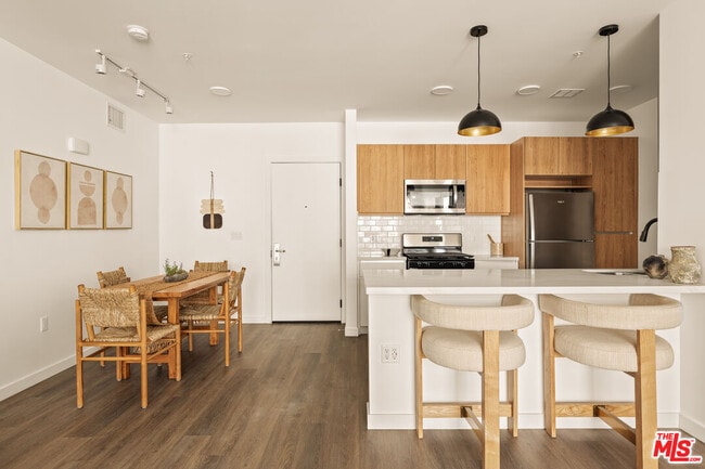 Photo - 1700 S Pacific Coast Hwy Unit 304