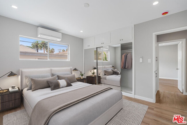 Photo - 4023 Lincoln Ave Unit 2