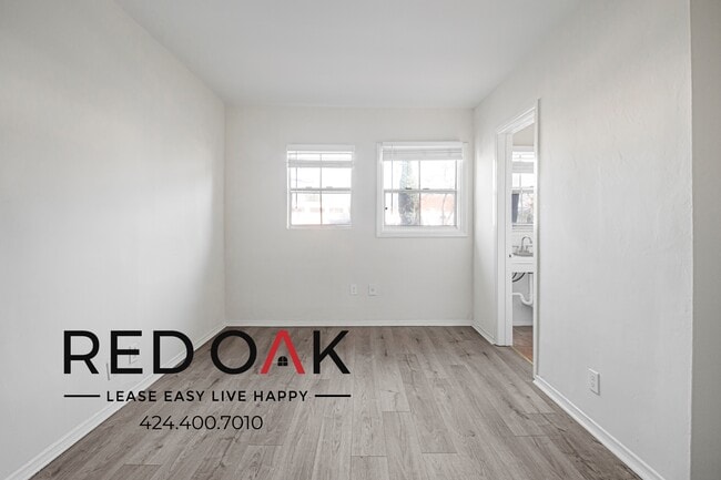 Photo - 615 N Rossmore Ave Unit 200