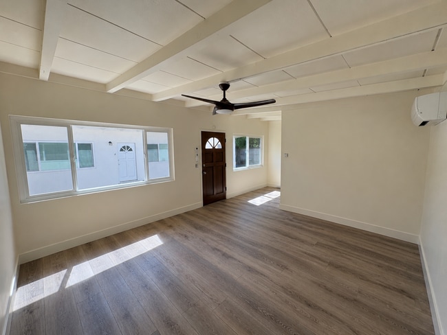 Photo - 409oak Unit 409B