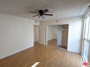 Photo - 633 N Sweetzer Ave Condo Unit 4