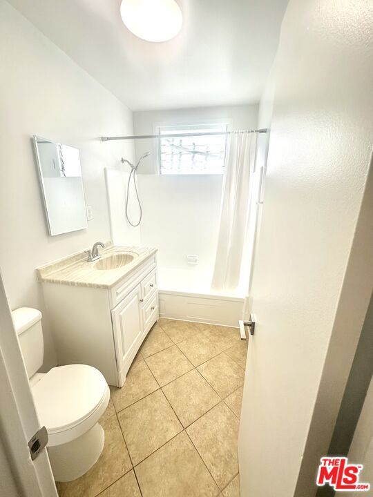 Photo - 8360 Blackburn Ave Unit 4