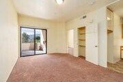 1BR, 1BA - 650SF - Living Room - Montrose Apartments