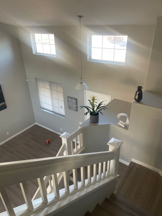 Photo - GORGEOUS AND IMMAXCULATE 4 BDRM 3 BA STORY HOME FOR LEASE PALMDALE!